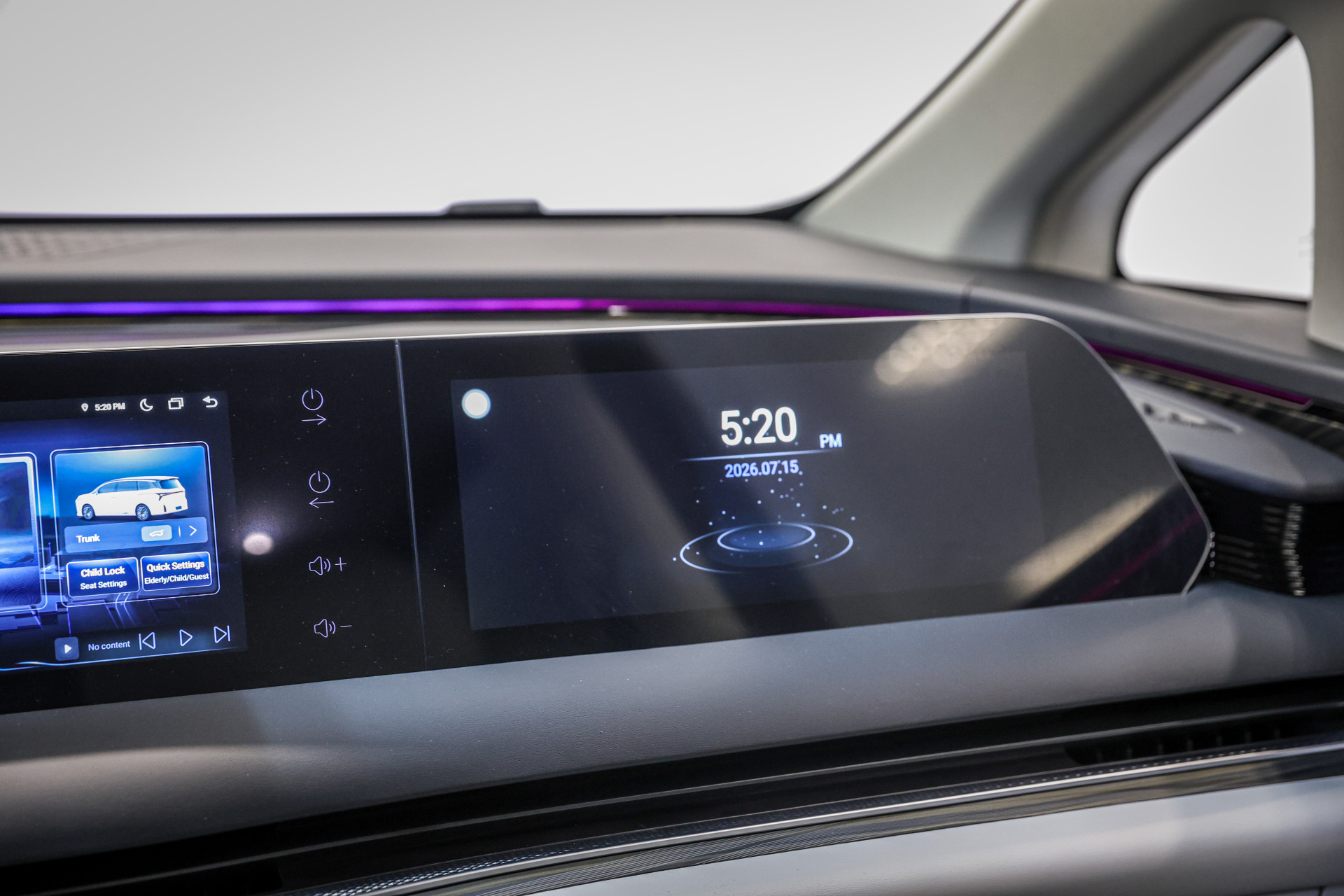 Forthing U-TOUR V9 PHEV ~ ' ' ~ 5