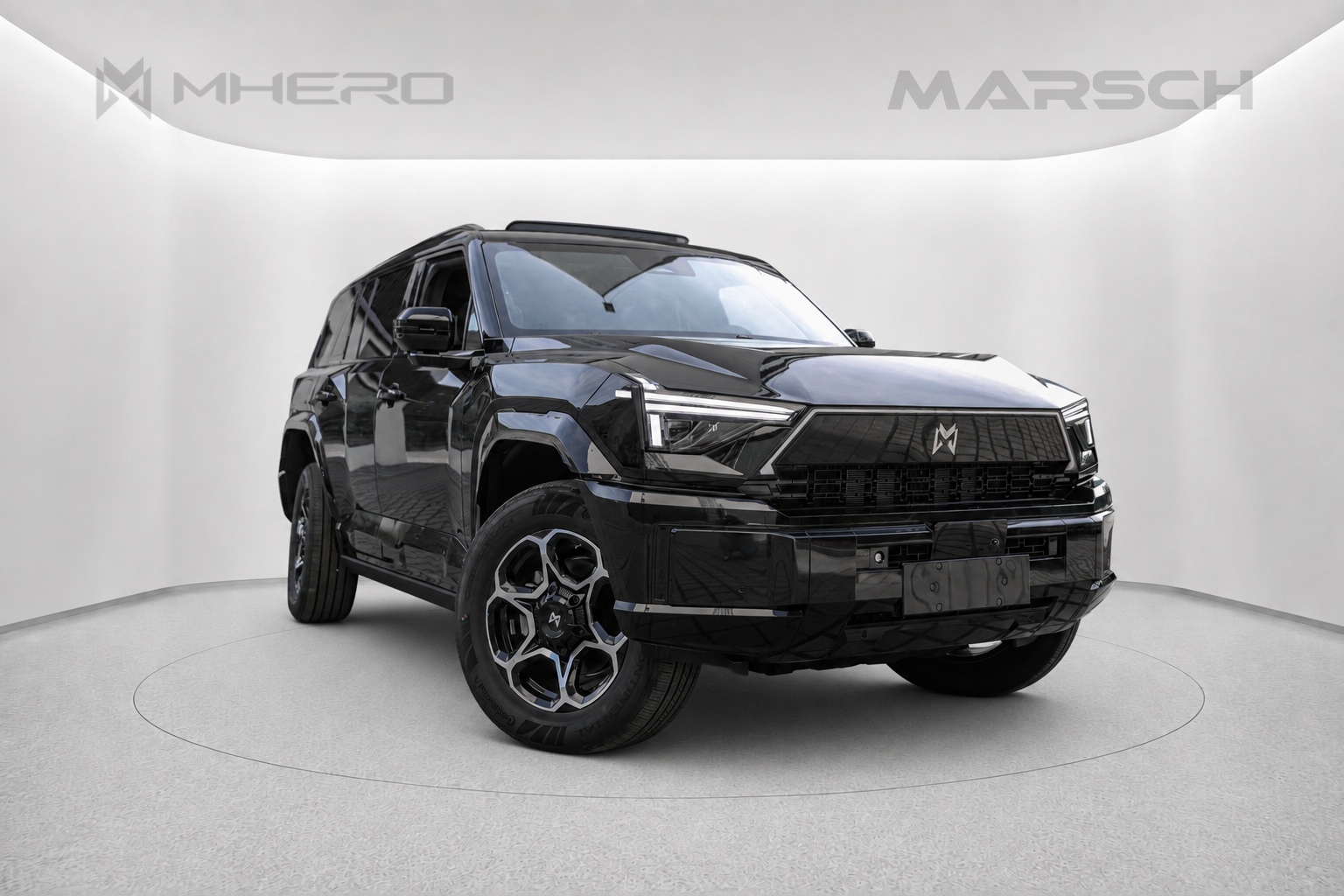 MHERO 817